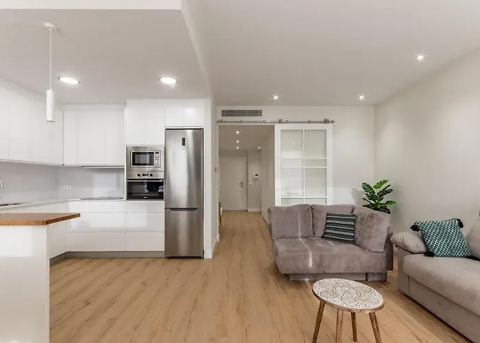 Nuevo Y Luminoso En Plaza Moyua Lejlighed *