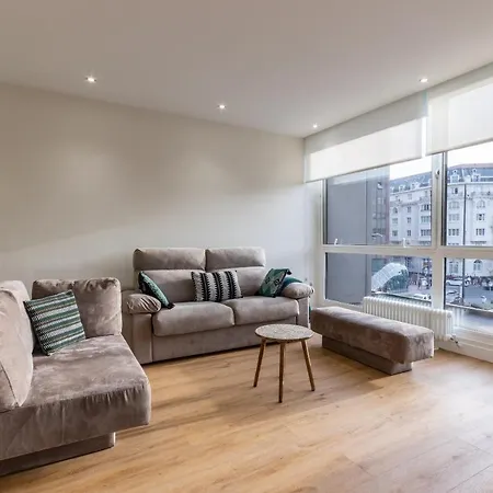 Nuevo Y Luminoso En Plaza Moyua Bilbao