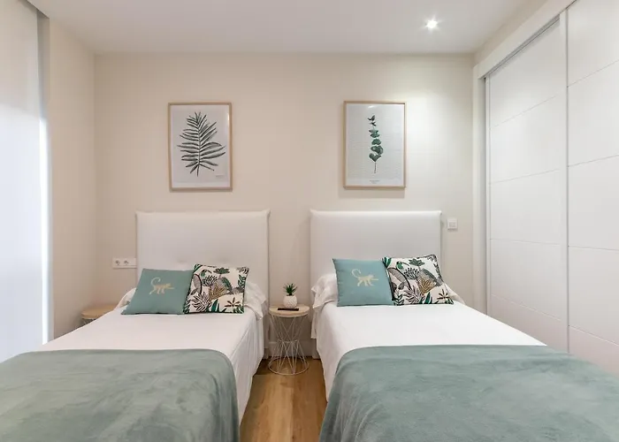 Nuevo Y Luminoso En Plaza Moyua Apartamento *