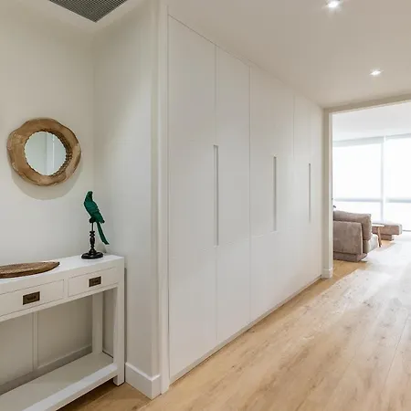 Nuevo Y Luminoso En Plaza Moyua شقة