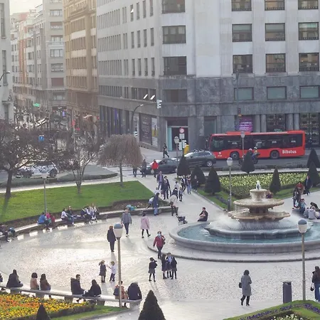 Nuevo Y Luminoso En Plaza Moyua شقة *