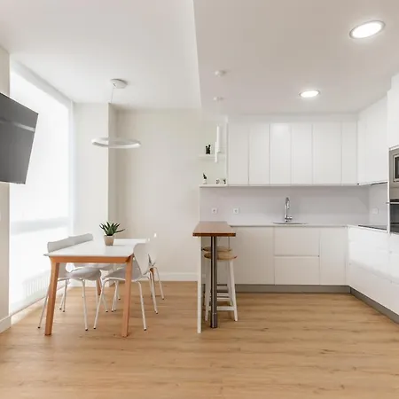 Nuevo Y Luminoso En Plaza Moyua شقة *